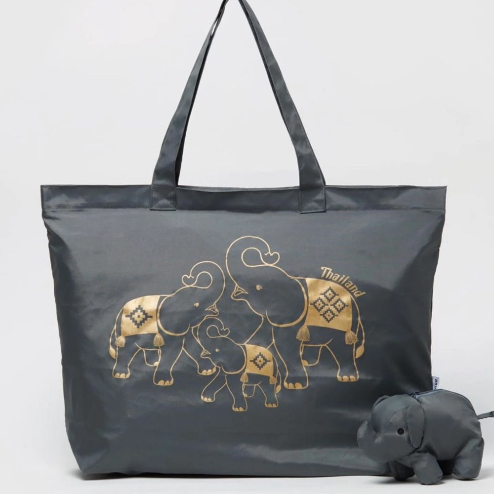 Happy family elephant tote
